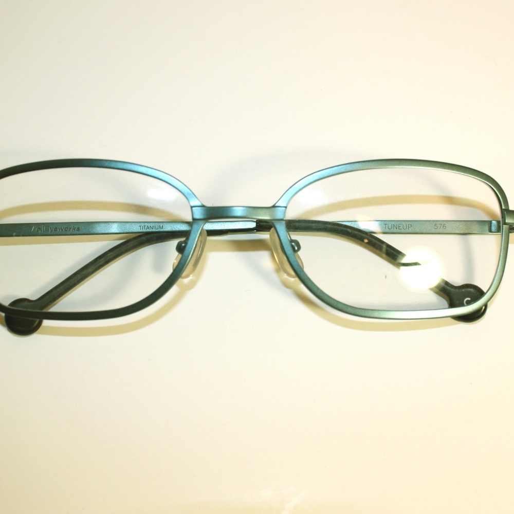 la eyeworks blue metal eyeglasses new frame